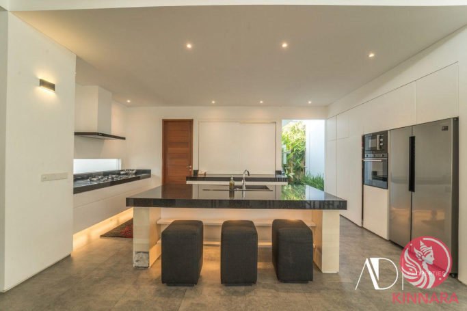 Freehold 5BR Villa in Canggu - Villa, Badung, Bali - photo 7