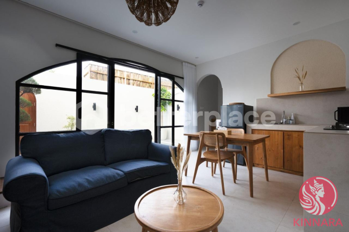 Sleek 1-Bedroom Padonan Villa - Villa, Canggu, Bali - photo 3
